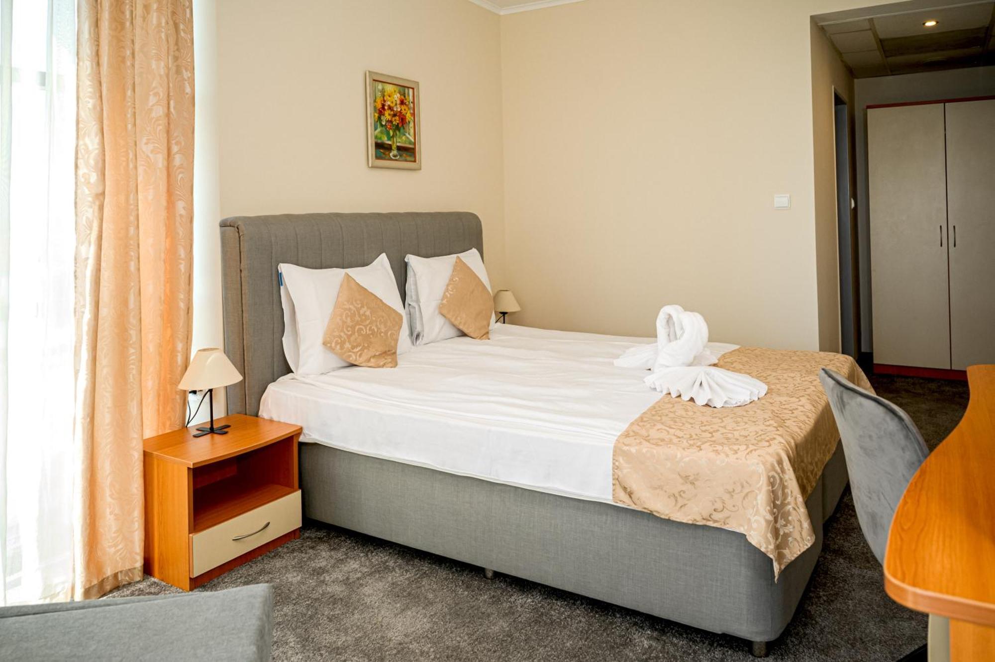 Paradise Hotel & Relax Center Pomorie Luaran gambar