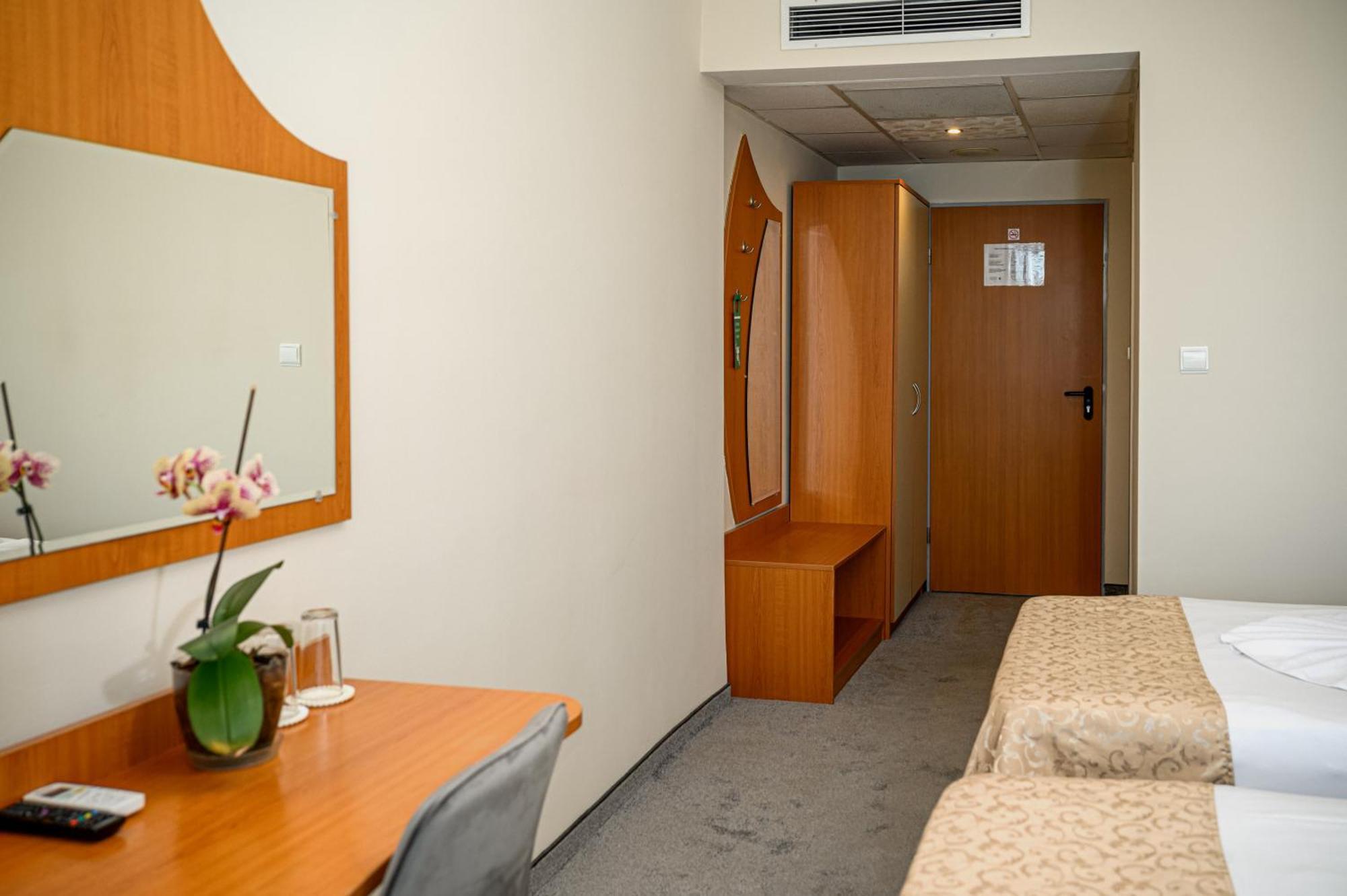 Paradise Hotel & Relax Center Pomorie Luaran gambar