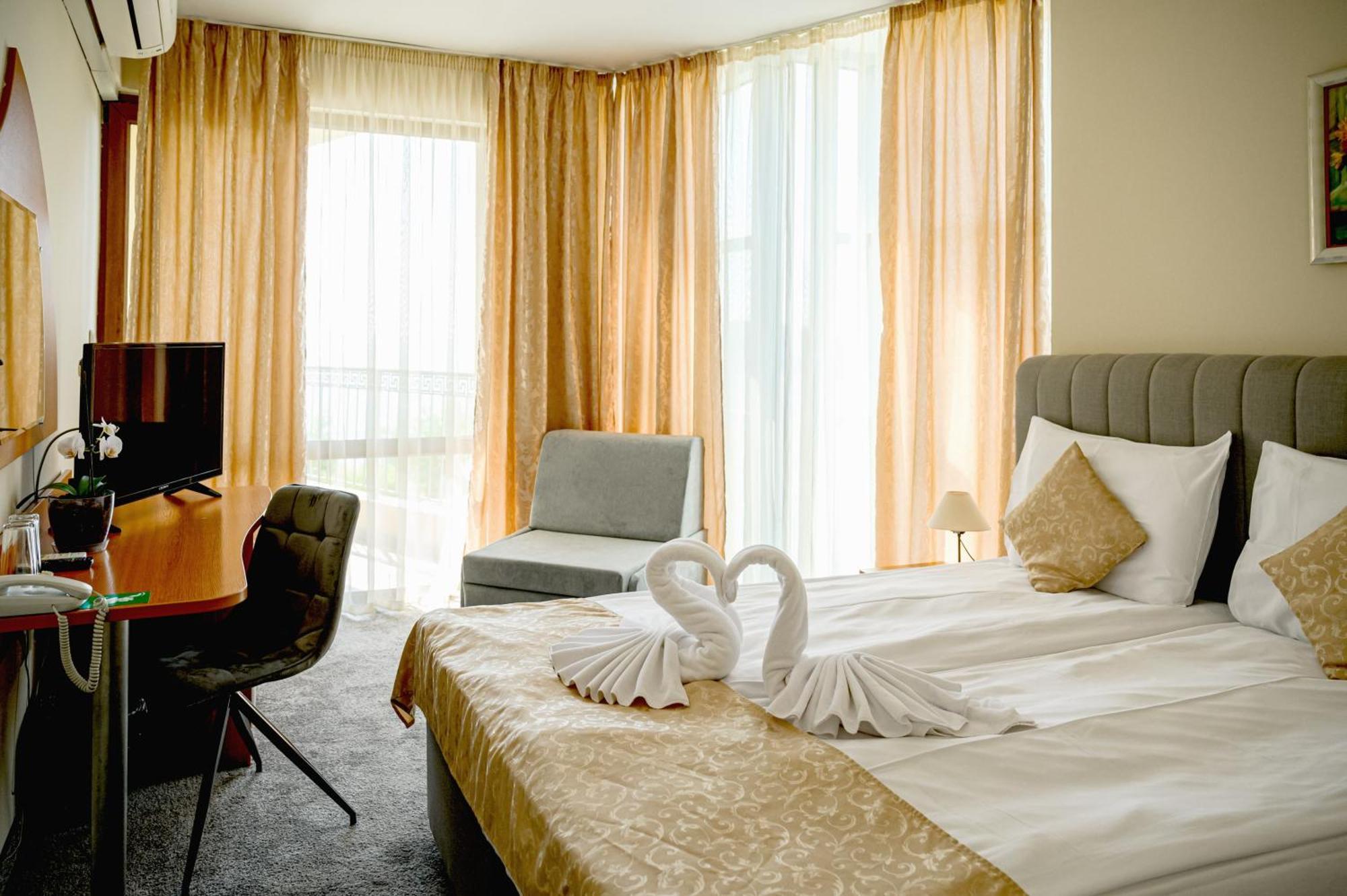 Paradise Hotel & Relax Center Pomorie Luaran gambar